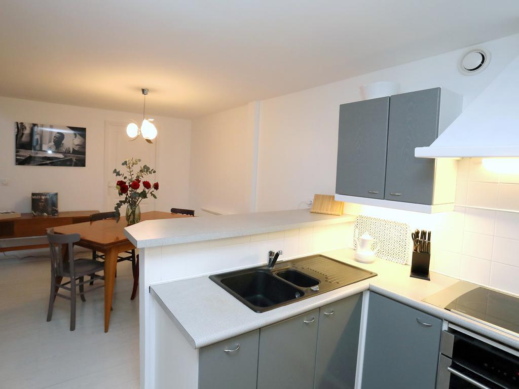 Folk Loft Apartment Annecy Bagian luar foto