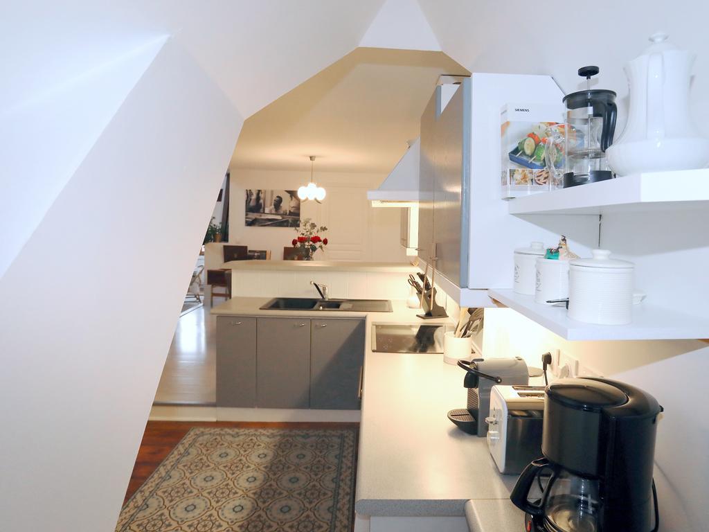 Folk Loft Apartment Annecy Bagian luar foto