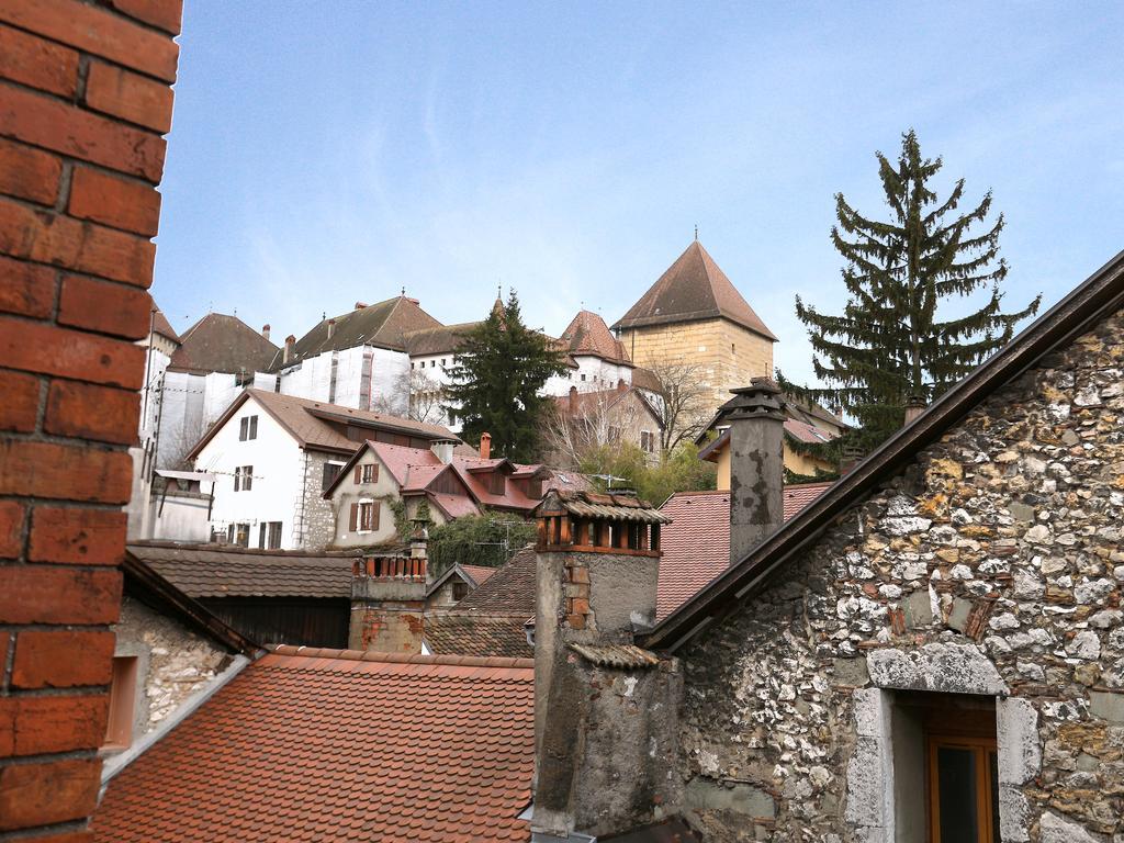 Folk Loft Apartment Annecy Bagian luar foto