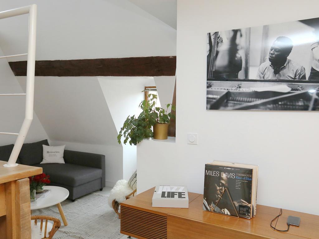Folk Loft Apartment Annecy Bagian luar foto