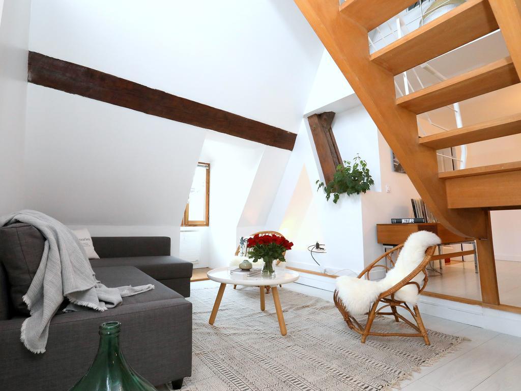 Folk Loft Apartment Annecy Bagian luar foto
